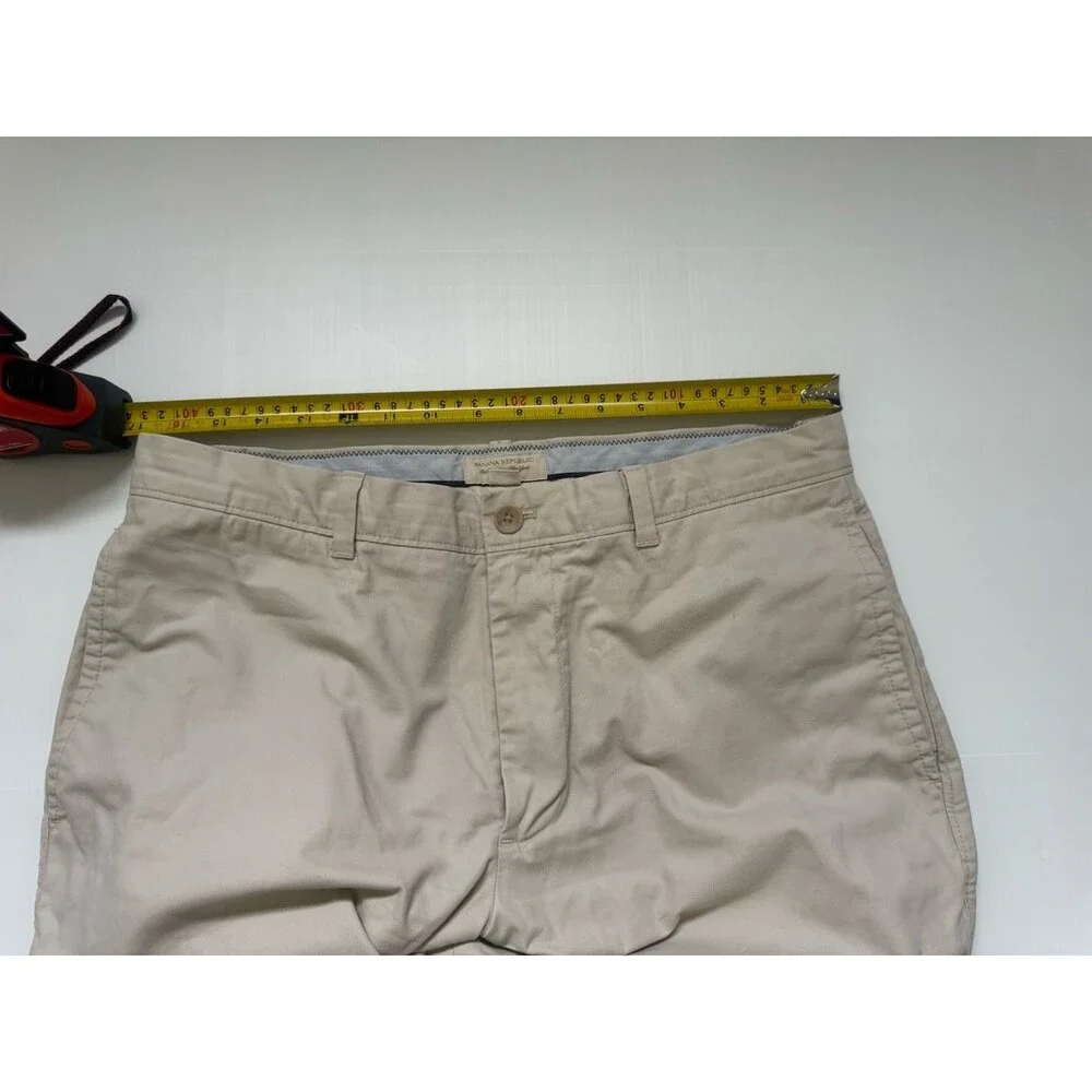 Banana Republic Factory Tailored Fit Khaki Chino Pants Men’s Size 30x30